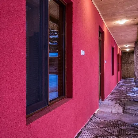 Secluded With Pool And An Outdoor Tavern Casa vacanze